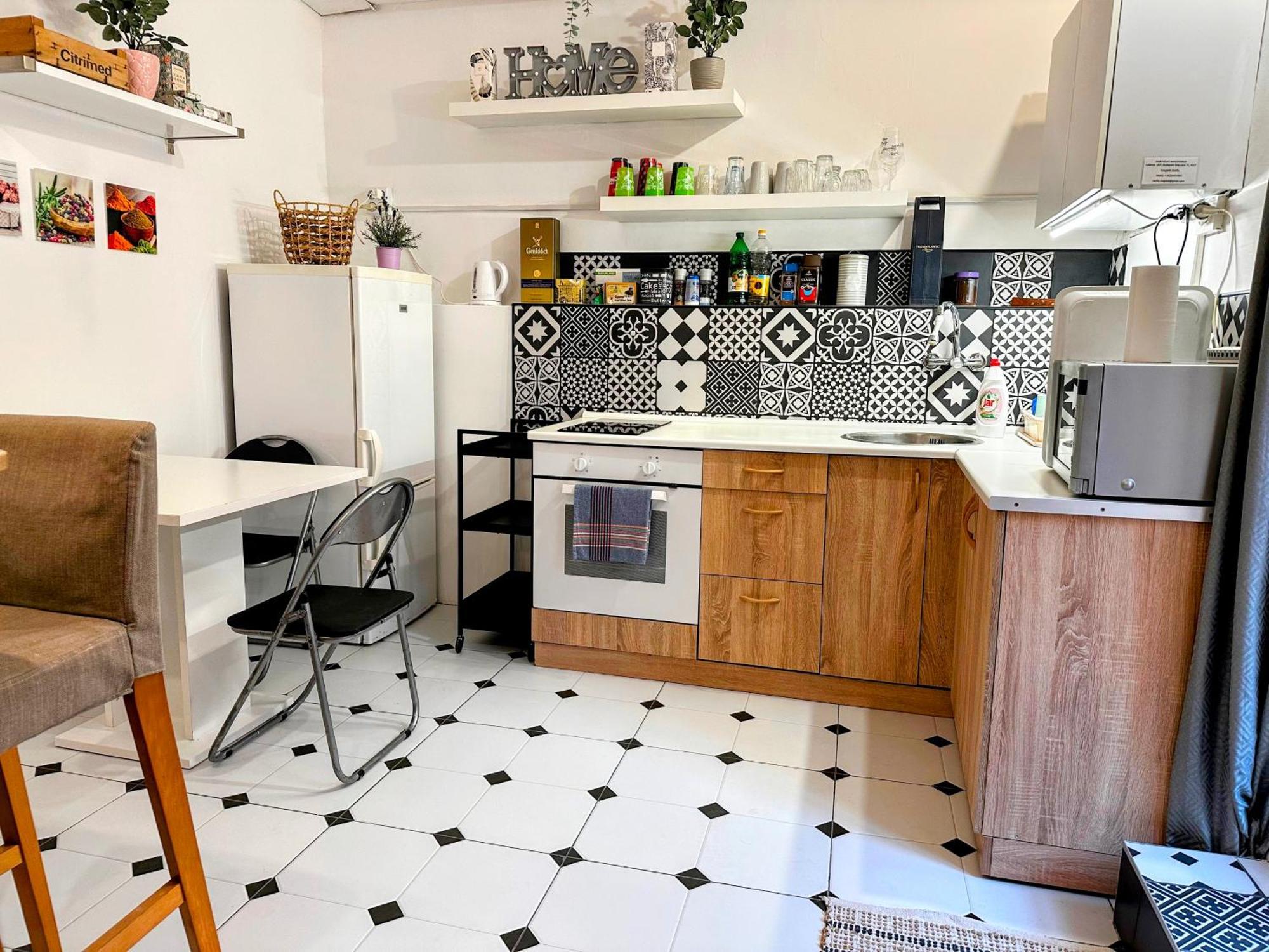 Dob71-cozy Flat In The Center Of Budapest- Recently Renovated Apartment