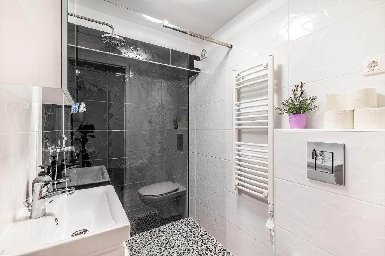 Dob71-cozy Flat In The Center Of Budapest- Recently Renovated Apartamento Budapest